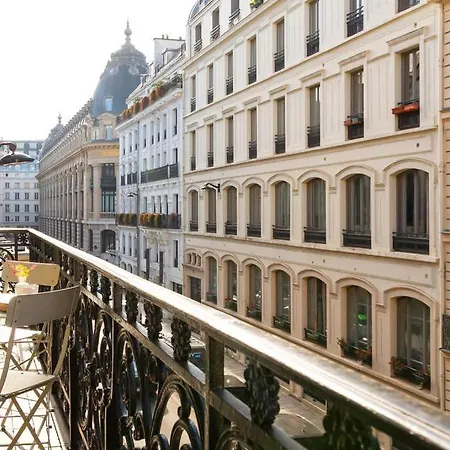 Luxury High End In The Heart Of * Parigi