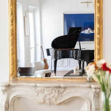 Luxury High End In The Heart Of Parigi