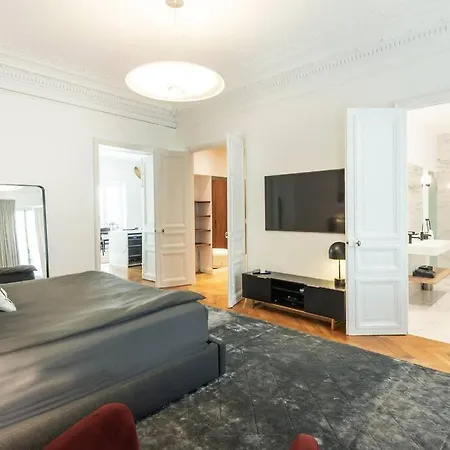 Luxury High End In The Heart Of Appartamento Parigi